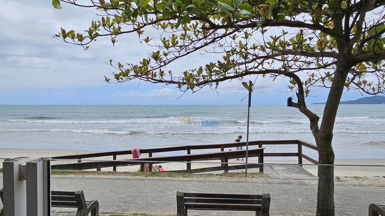 Apartamento para alquiler de vacaciones em Itapema (Meia Praia)