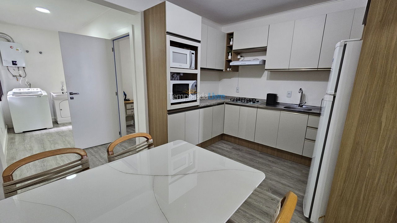 Apartamento para alquiler de vacaciones em Itapema (Meia Praia)