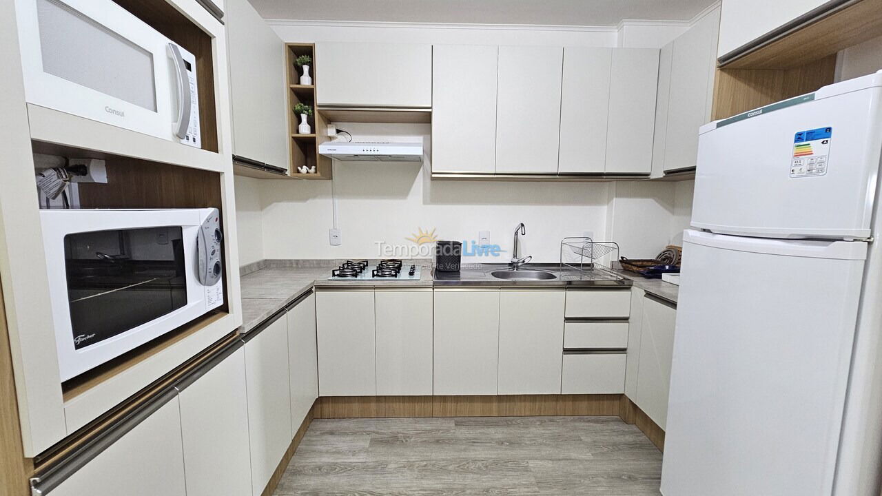 Apartamento para alquiler de vacaciones em Itapema (Meia Praia)