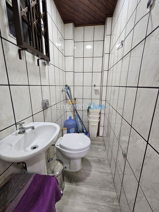 Apartamento para alquiler de vacaciones em Itapema (Meia Praia)