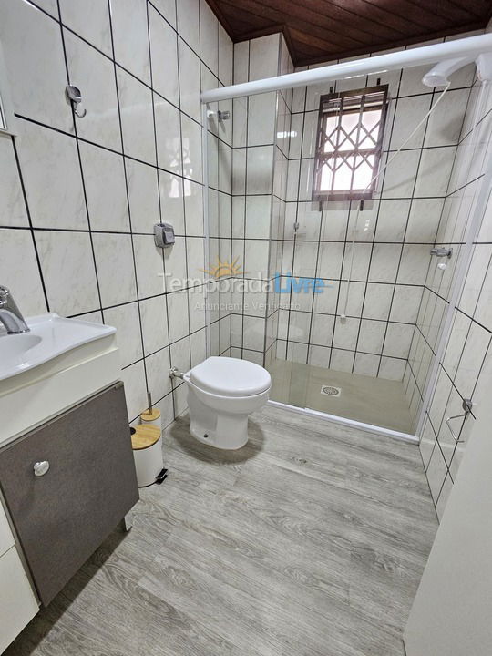 Apartamento para alquiler de vacaciones em Itapema (Meia Praia)