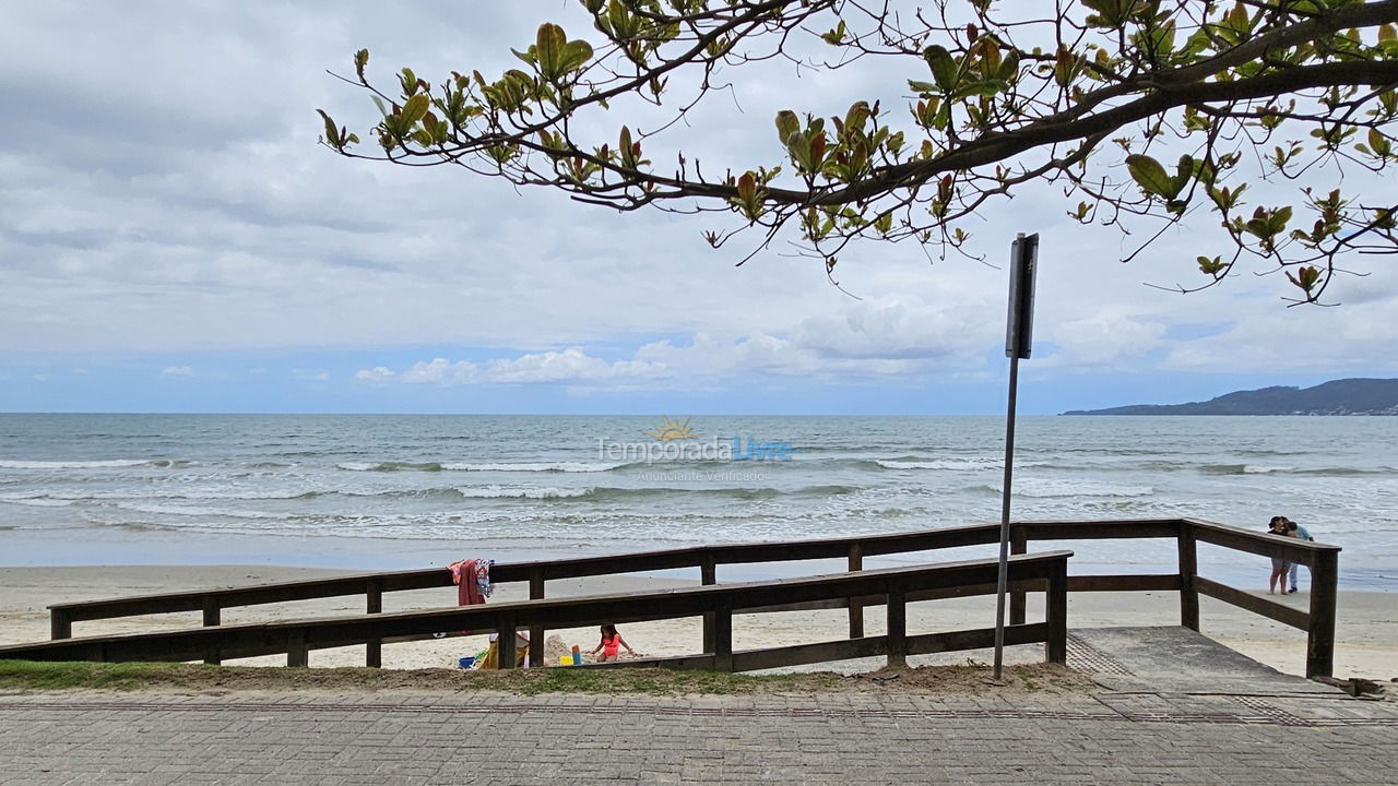 Apartamento para alquiler de vacaciones em Itapema (Meia Praia)