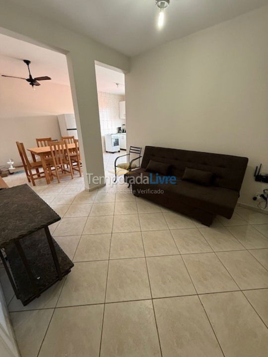 Casa para aluguel de temporada em São Francisco do Sul (Enseada)