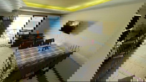 Apartamento en primera línea de playa con vistas panorámicas a la playa.