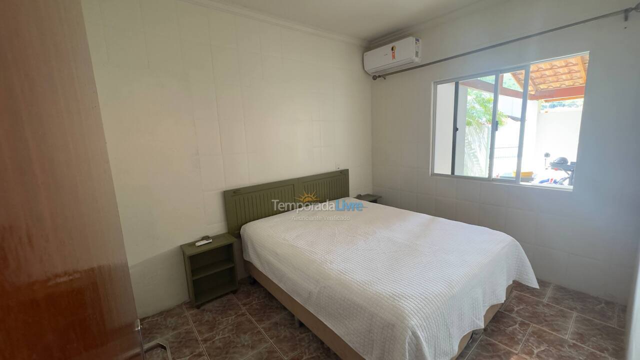 Casa para aluguel de temporada em Porto Belo (Vila Nova)