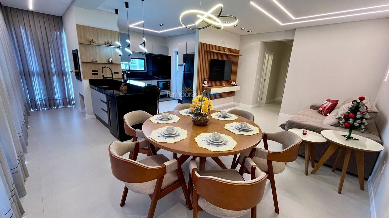 Apartamento para aluguel de temporada em Porto Belo (Perequê)