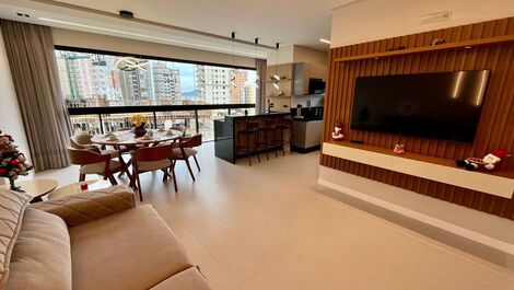 Belíssimo apartamento com 3 suítes no Perequê - Porto Belo