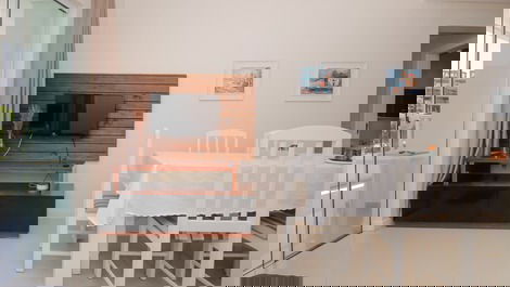 SIDE SUITABLE FOR A SEA VIEW ON THE FOUR-SEA BEACH - EXCLUSIVE