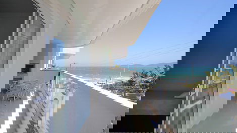 SIDE SUITABLE FOR A SEA VIEW ON THE FOUR-SEA BEACH - EXCLUSIVE