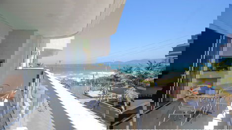 SIDE SUITABLE FOR A SEA VIEW ON THE FOUR-SEA BEACH - EXCLUSIVE