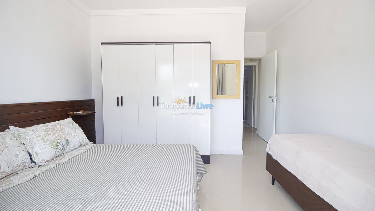 Apartment for vacation rental in Bombinhas (Praia de Quatro Ilhas)