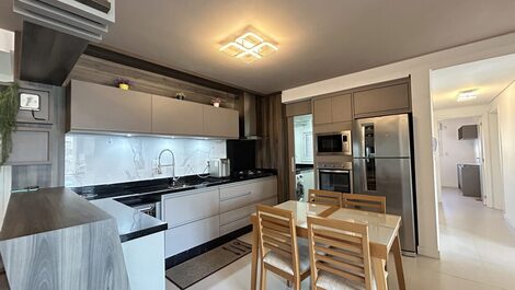 ¡3 dormitorios, a solo una cuadra del mar! A54