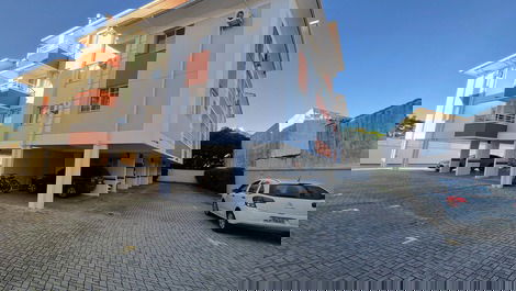 Apartamento tranquilo com piscina em Canasvieiras 800 metros do mar