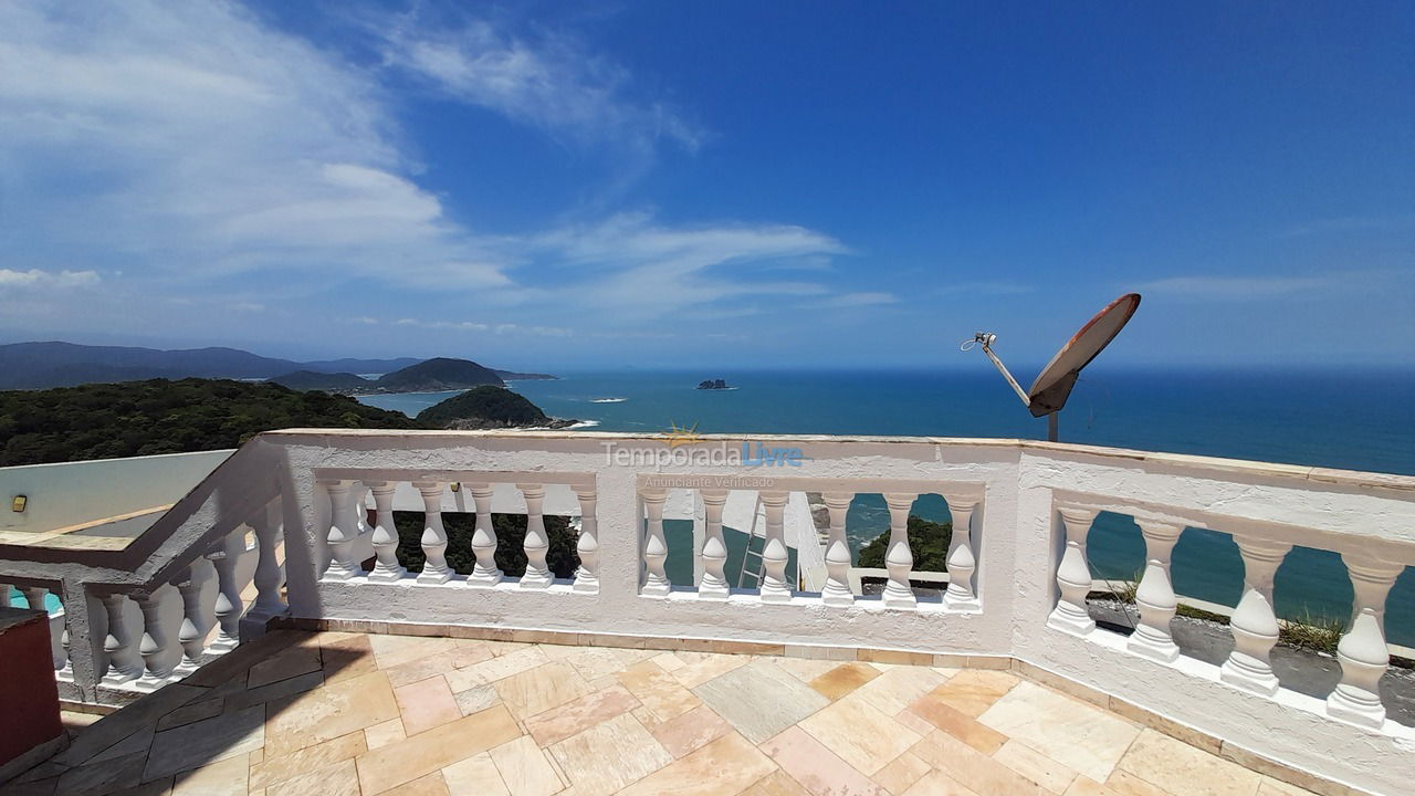 Apartment for vacation rental in Guarujá (Praia do Pernambuco)