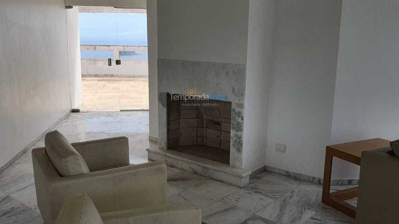 Apartment for vacation rental in Guarujá (Praia do Pernambuco)