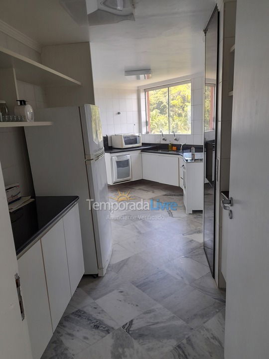 Apartment for vacation rental in Guarujá (Praia do Pernambuco)