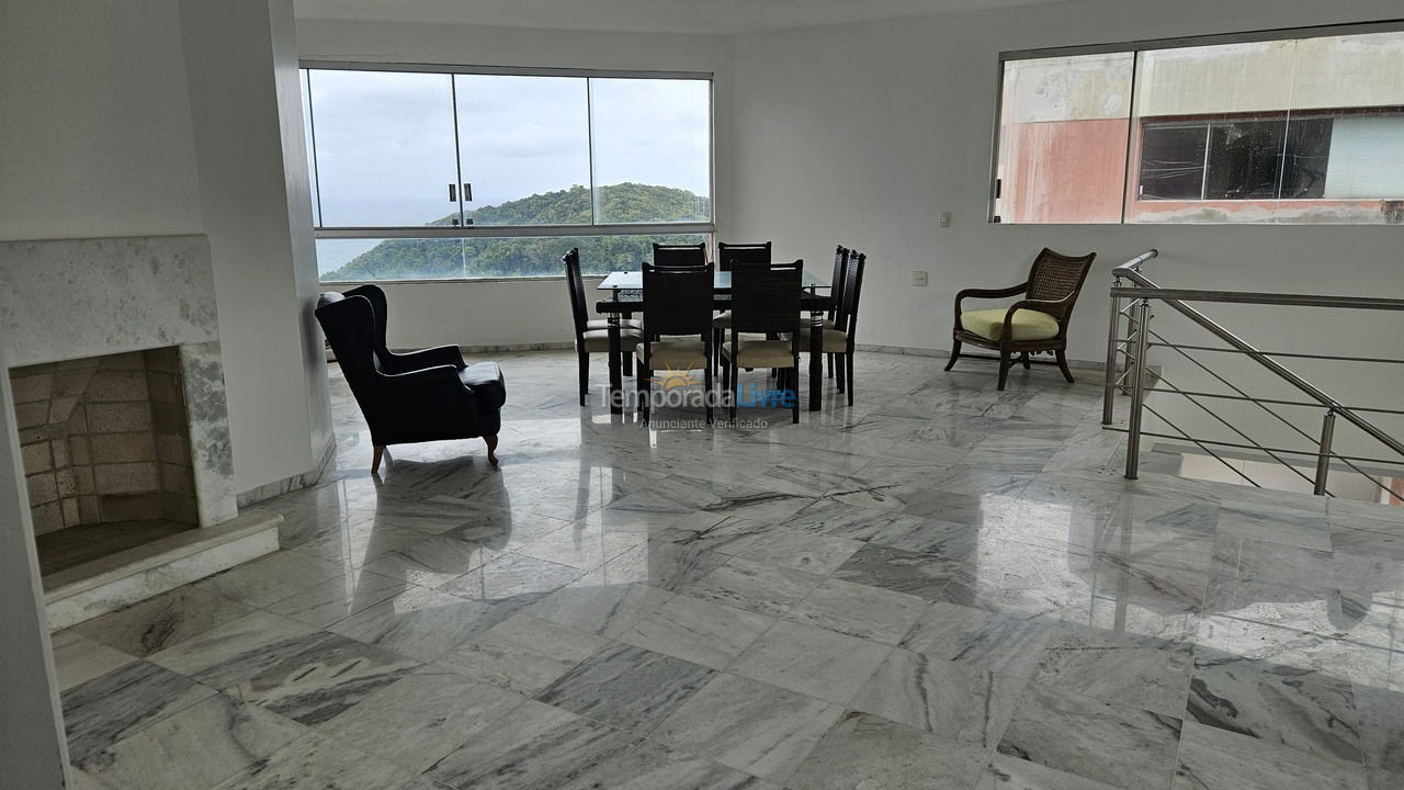 Apartment for vacation rental in Guarujá (Praia do Pernambuco)