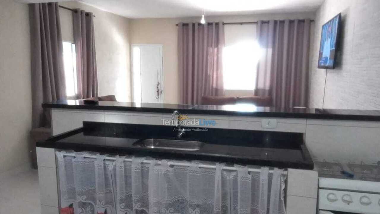 Casa para aluguel de temporada em Boracéia (Balneario Mogiano)