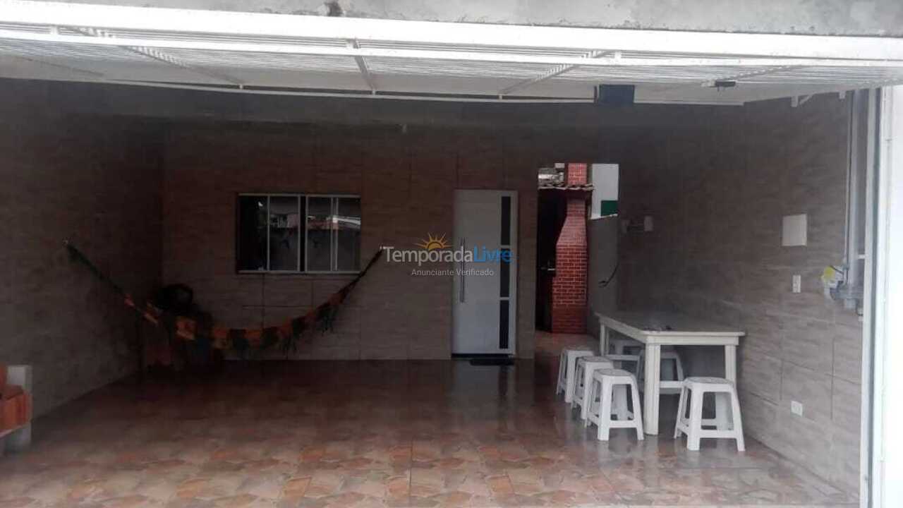 Casa para aluguel de temporada em Boracéia (Balneario Mogiano)