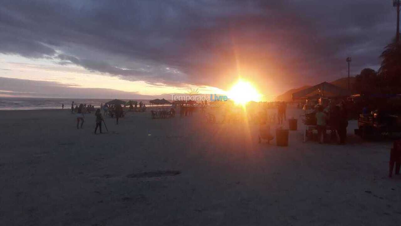 Casa para aluguel de temporada em Boracéia (Balneario Mogiano)