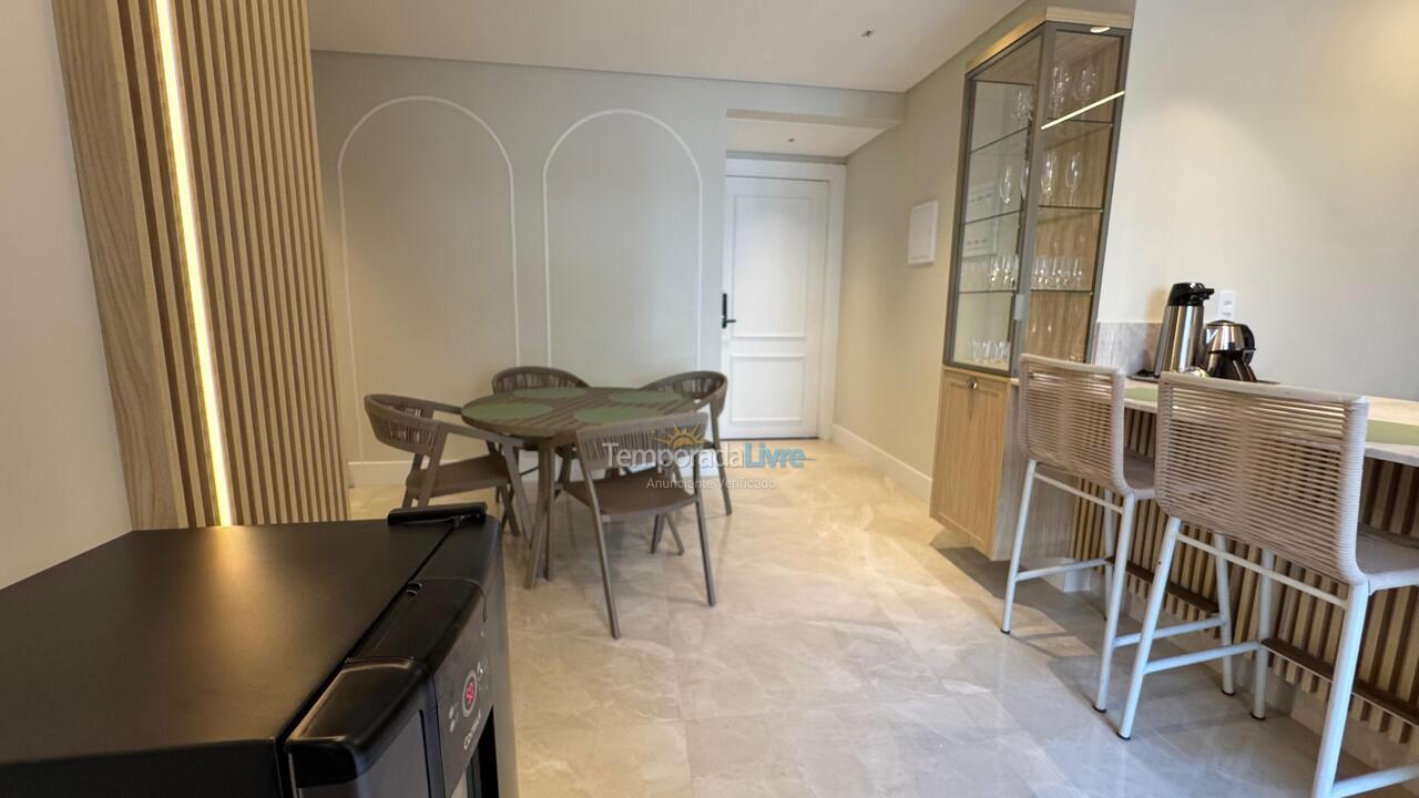 Apartamento para aluguel de temporada em Bombinhas (Canto Grande)