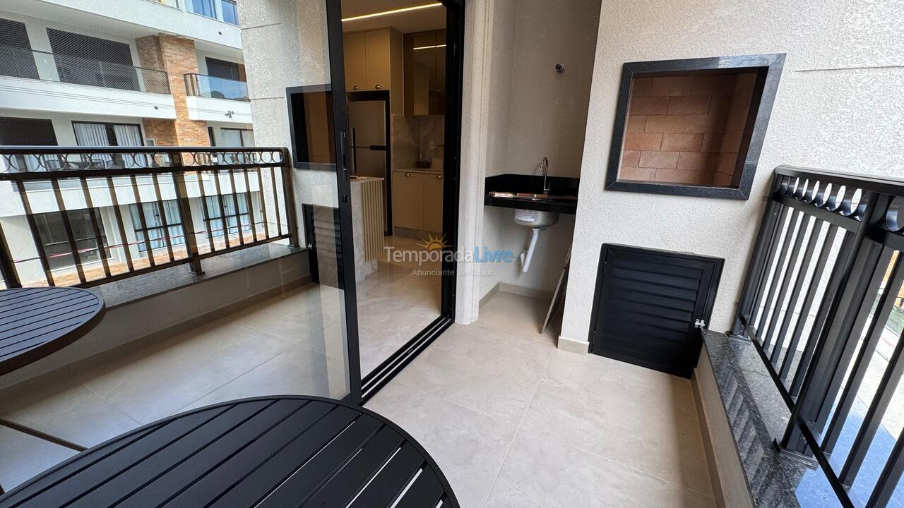 Apartamento para aluguel de temporada em Bombinhas (Canto Grande)