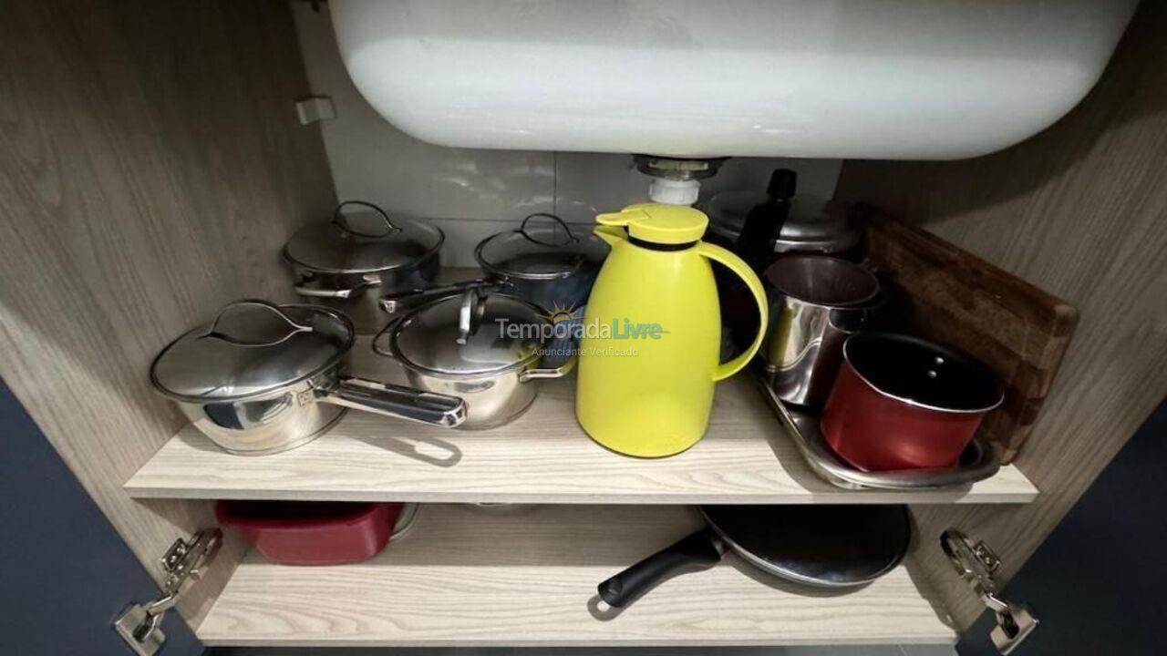 Apartamento para aluguel de temporada em Santos (Aparecida)