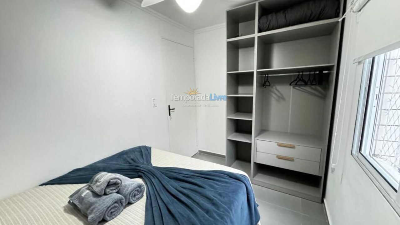 Apartamento para aluguel de temporada em Santos (Aparecida)