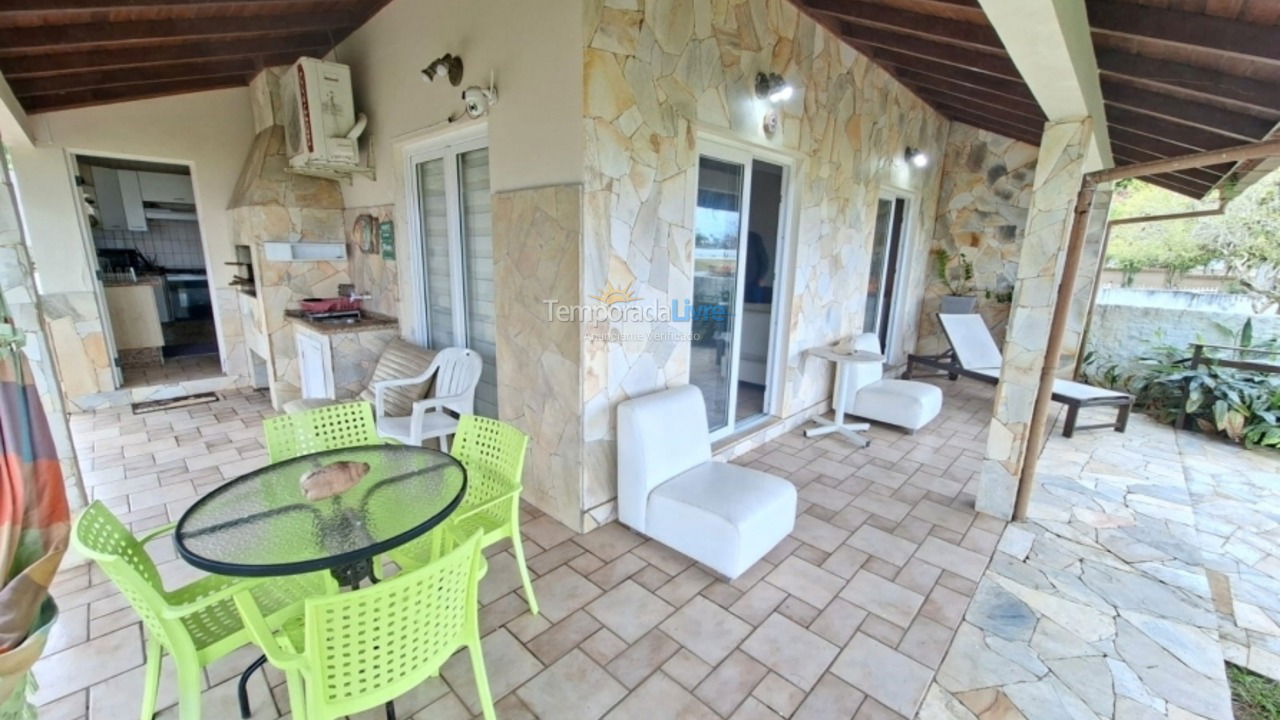 Casa para aluguel de temporada em Florianopolis (Canasjurê)