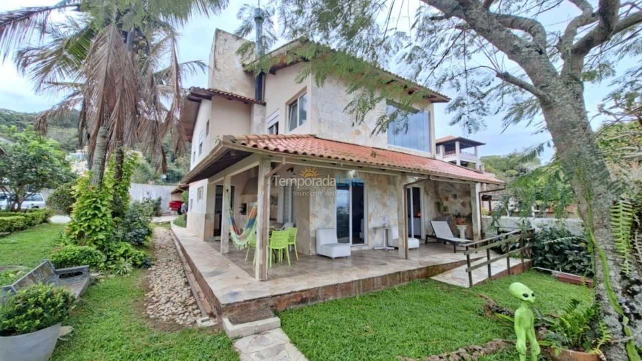 Casa para aluguel de temporada em Florianopolis (Canasjurê)