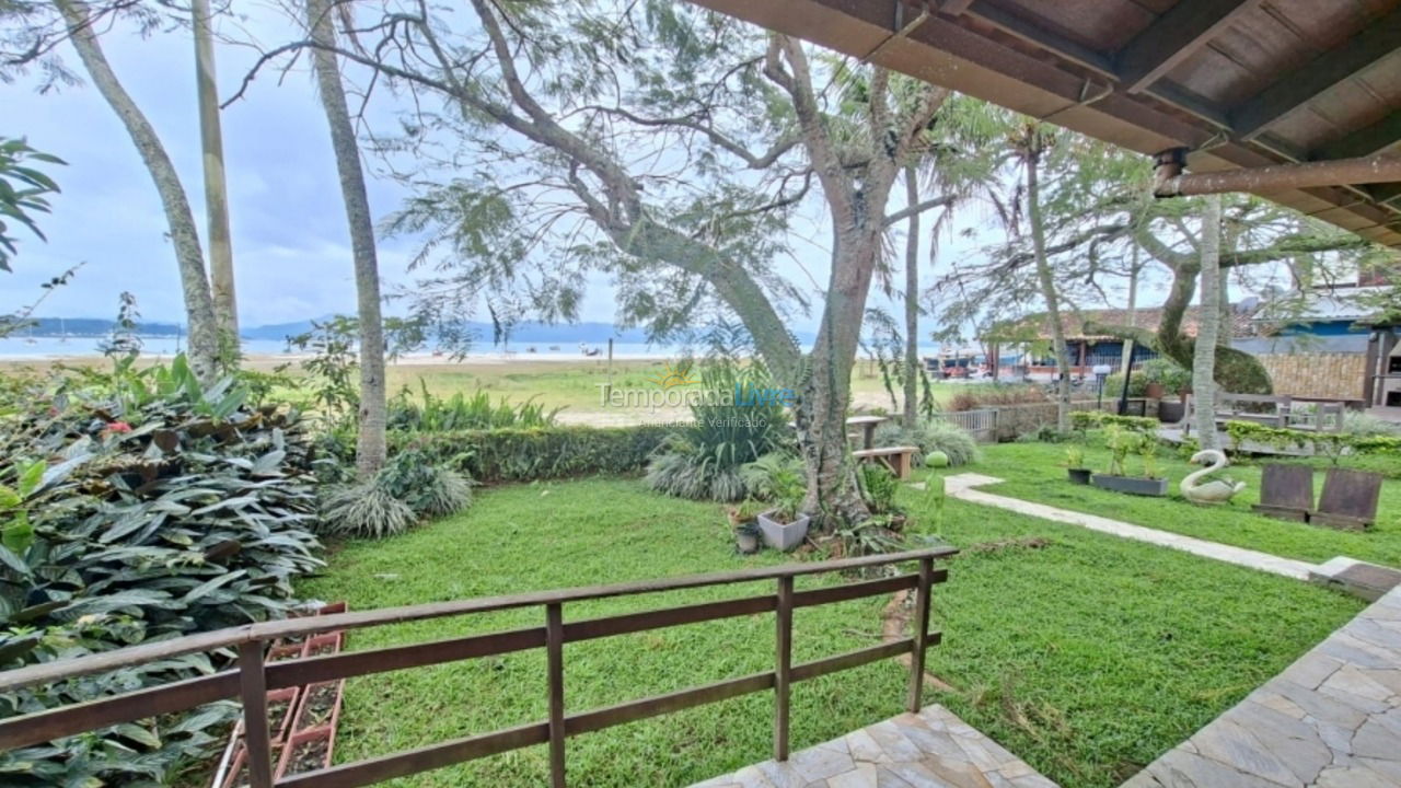 Casa para aluguel de temporada em Florianopolis (Canasjurê)