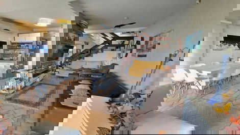 Casa pé na areia em Jurerê!