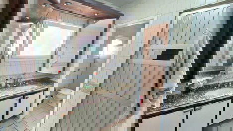 Casa pé na areia em Jurerê!