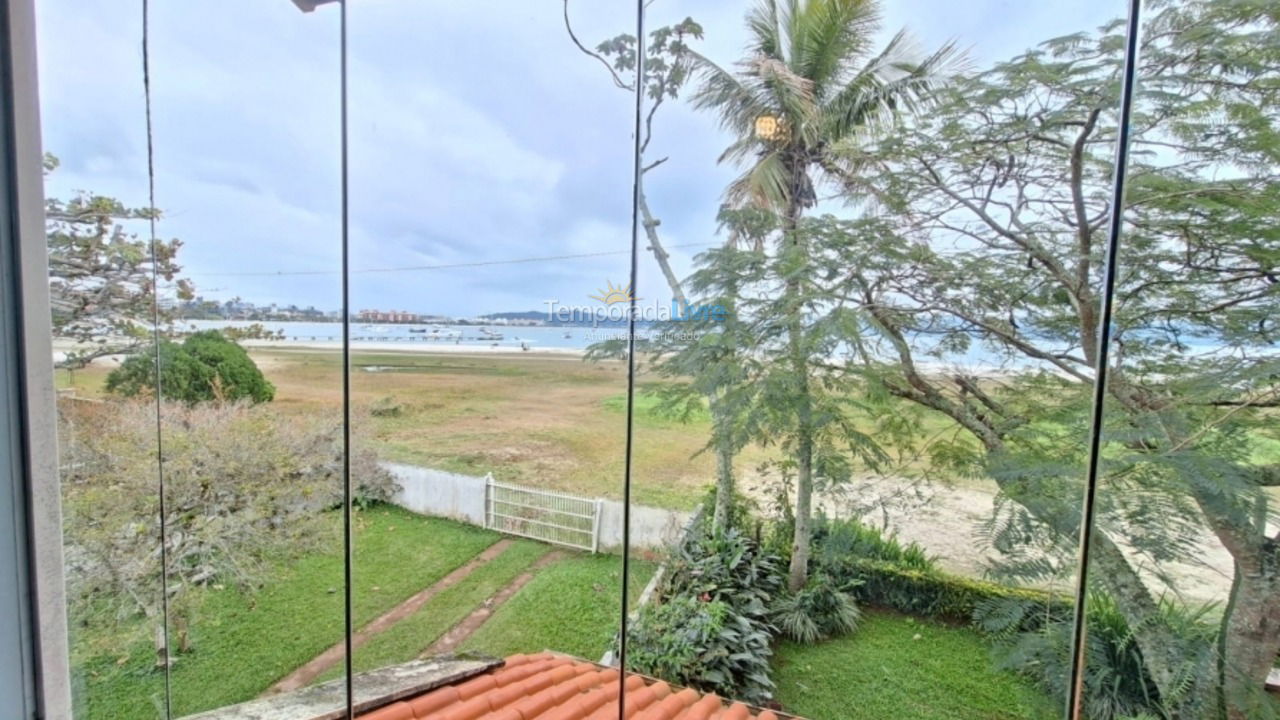 Casa para aluguel de temporada em Florianopolis (Canasjurê)