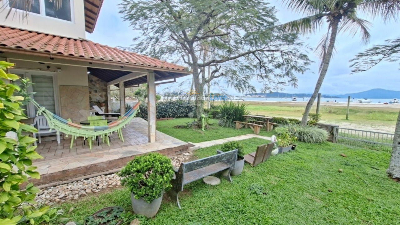 Casa para aluguel de temporada em Florianopolis (Canasjurê)