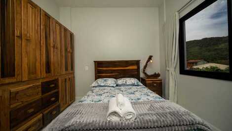 Linda casa na costeira de zimbros