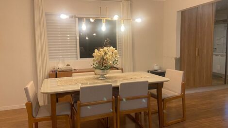 Linda Casa com Piscina