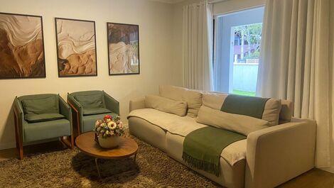 Linda Casa com Piscina