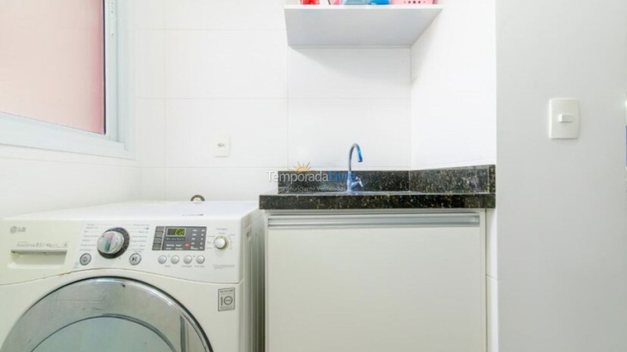 Apartamento para aluguel de temporada em Florianópolis (Jurere Tradicional)