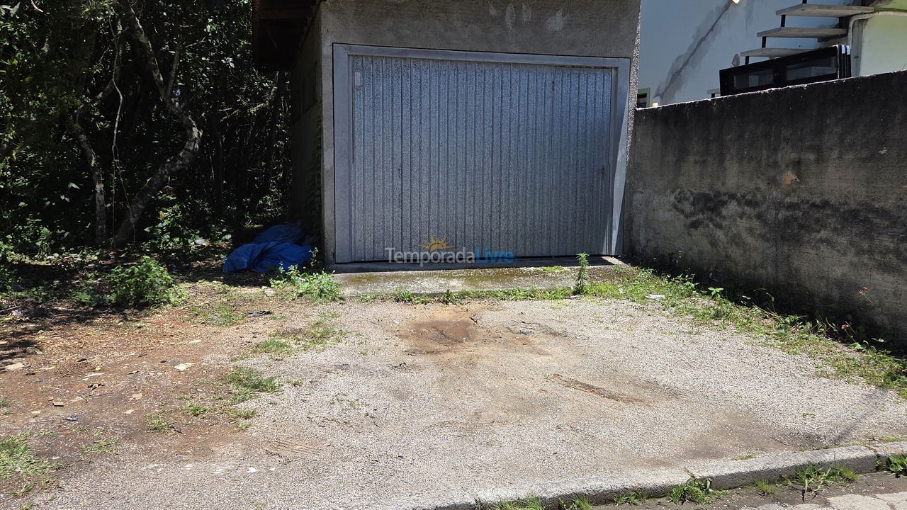 Casa para aluguel de temporada em Florianópolis (Praia da Armação)