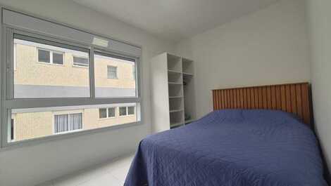 JURERÊ, 3 SUÍTES, A 200 METROS DA PRAIA