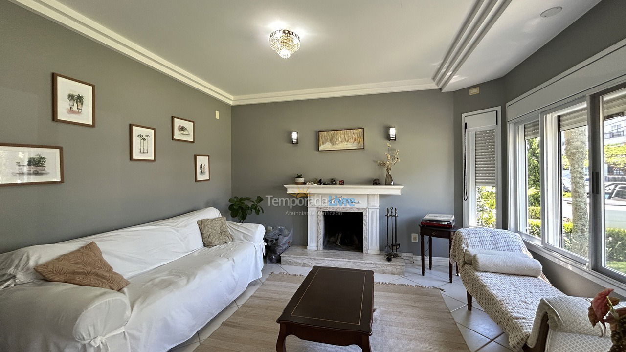 Casa para aluguel de temporada em Florianopolis (Jurerê)