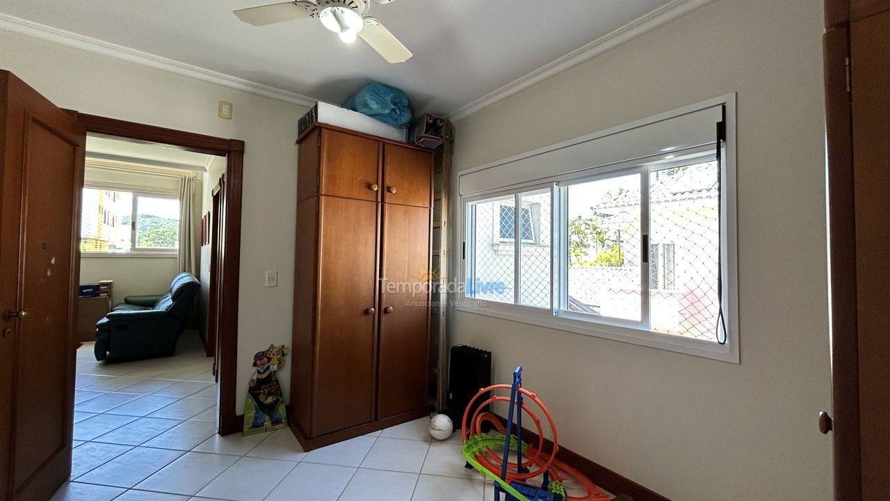 Casa para aluguel de temporada em Florianopolis (Jurerê)