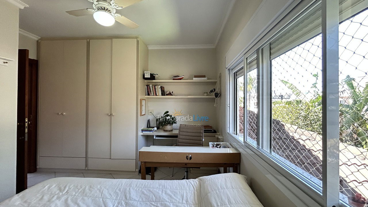 Casa para aluguel de temporada em Florianopolis (Jurerê)