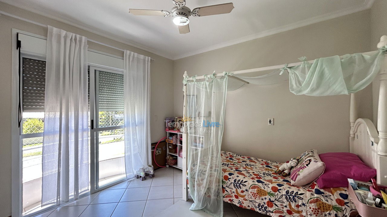 Casa para aluguel de temporada em Florianopolis (Jurerê)