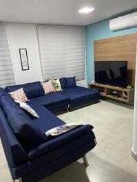 Belíssima casa de condomínio disponível para locação.