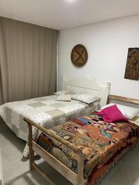 Belíssima casa de condomínio disponível para locação.