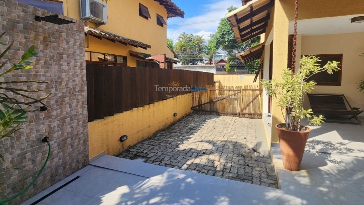 Casa para aluguel de temporada em São Sebastião (Camburi)