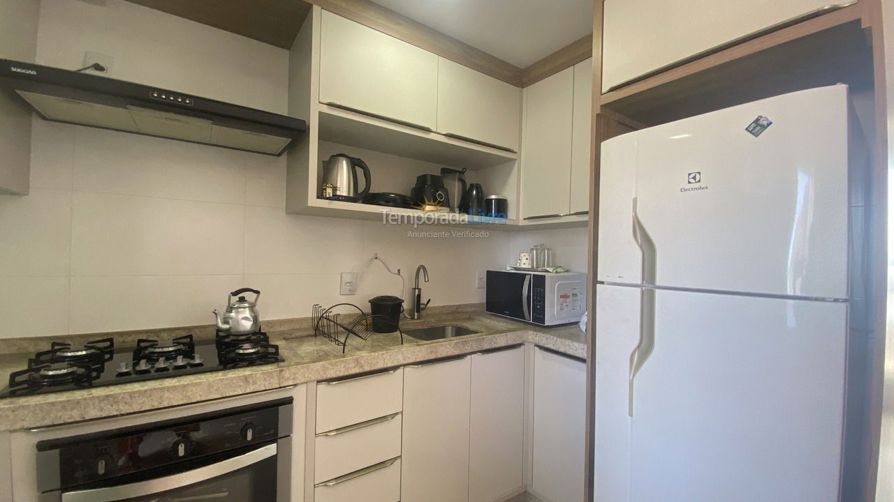Apartamento para aluguel de temporada em Porto Belo (Perequê)