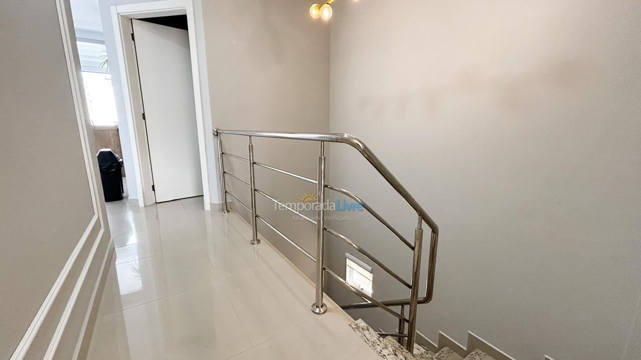 Apartamento para aluguel de temporada em Bombinhas (Mariscal)